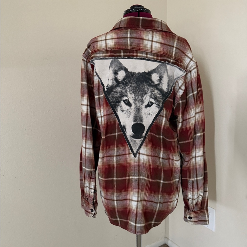 Burgundy and White Vintage Redeux Plaid Button-Up Shirt with wolf on back - M